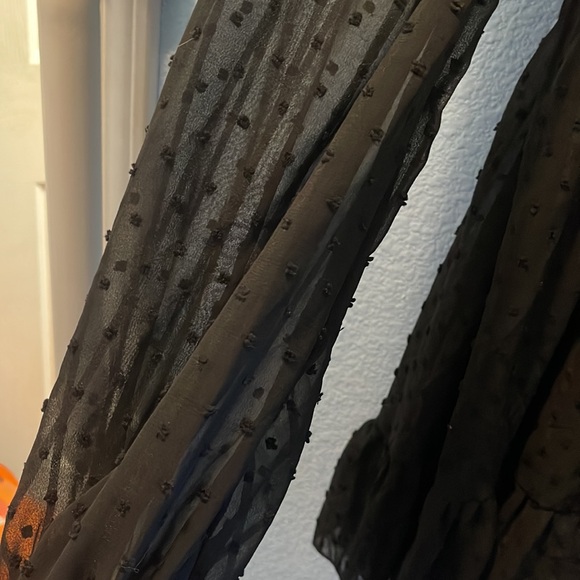 Women’s black SHEIN small mini dress with sheer sleeves and open back - Picture 3 of 5